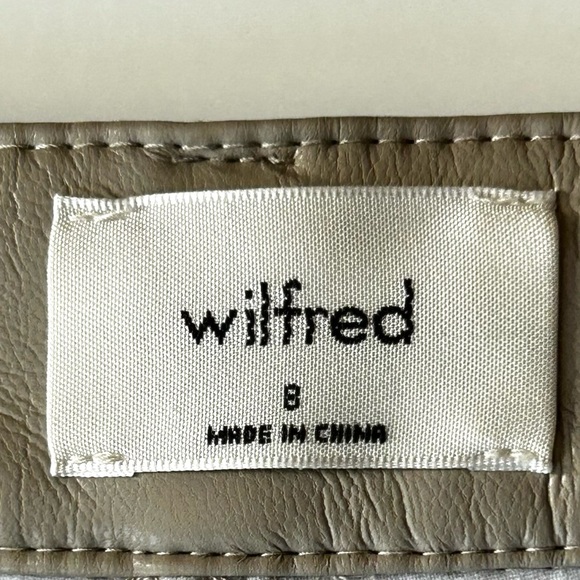 🌷NWT Vegan Leather Wilfred Light Taupe/Tan Pants. Size: 8 - Picture 3 of 16